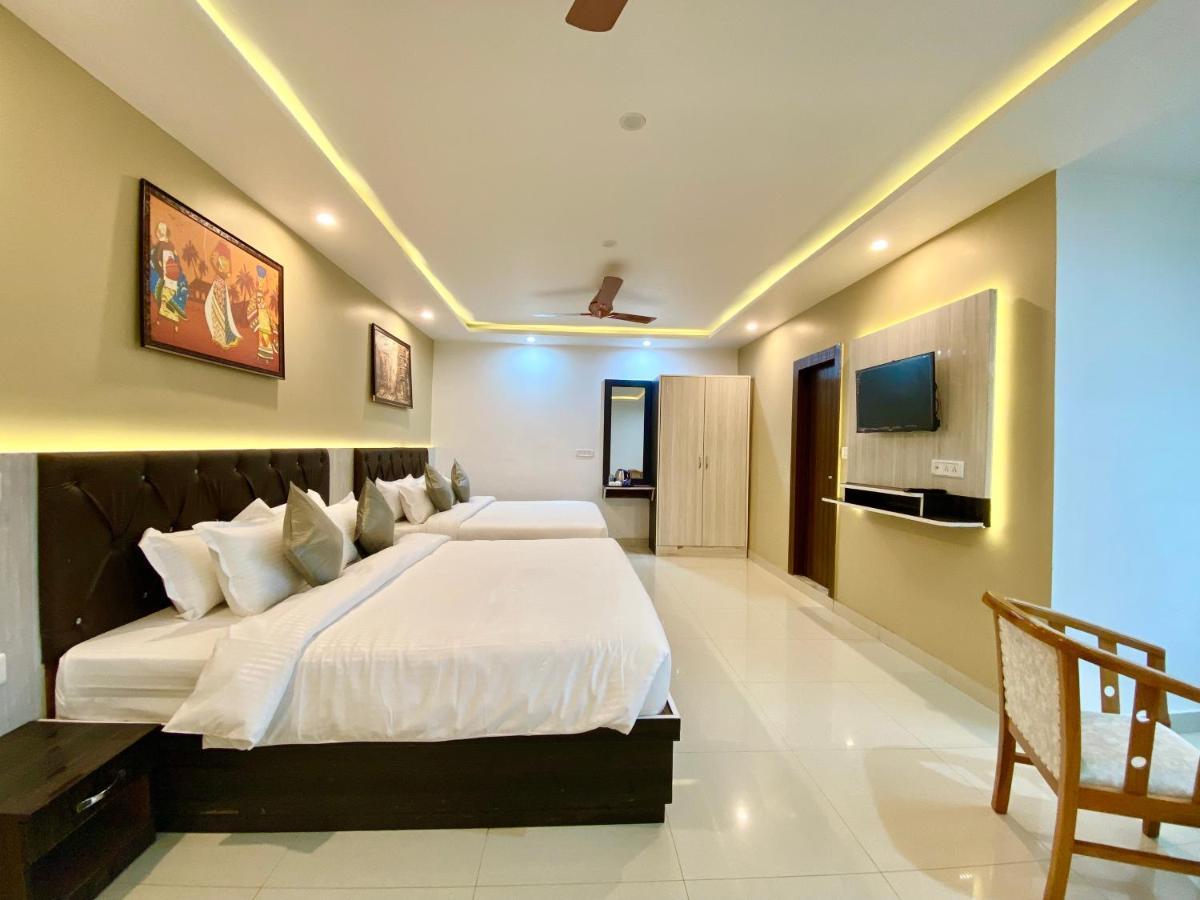 Hotel Kavita Palace Lansdowne Buitenkant foto